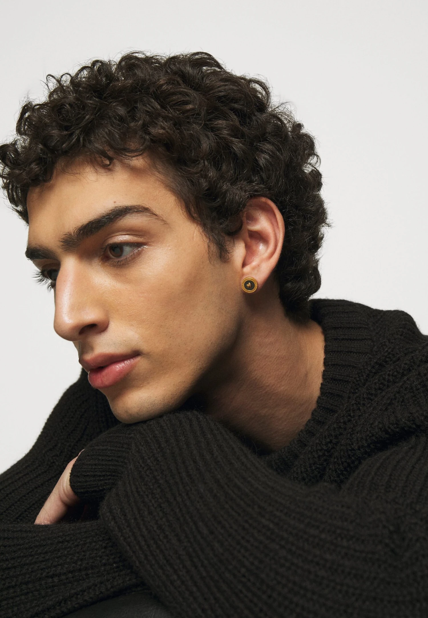 Versace Orecchini - Nero/Oro Tribute 2 Versace Orecchini - Nero/Oro Tribute - immagine 2