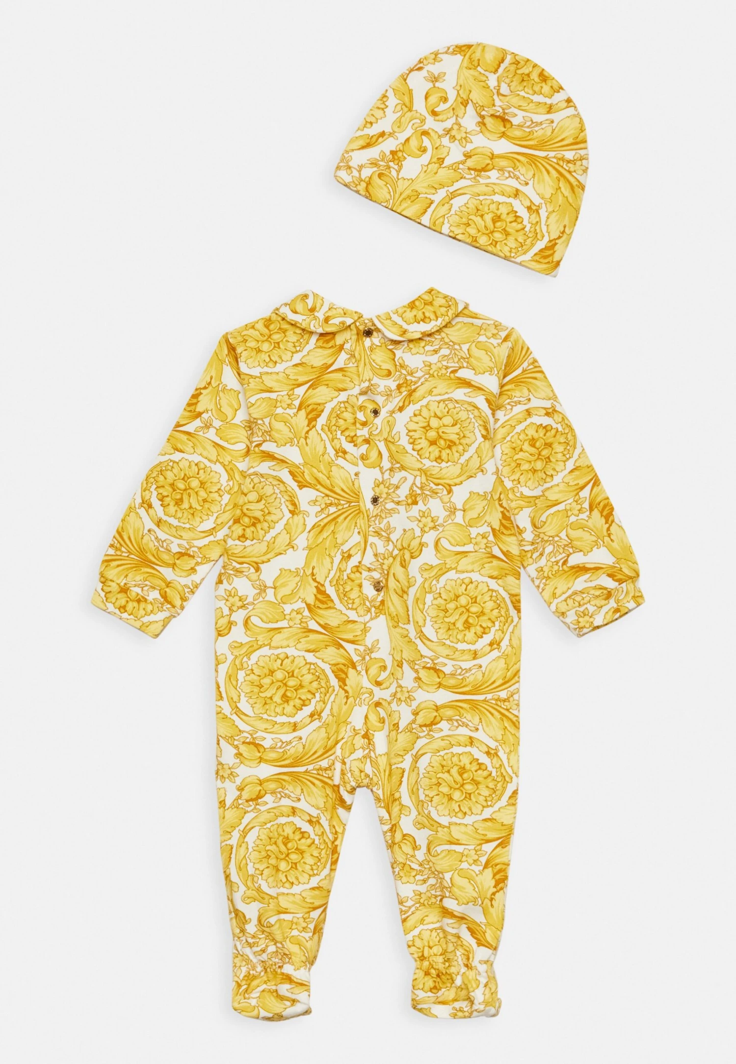 Versace Gift Set Jersey Barocco Kids UnisexPigiamaBianco+Oro Bambini Intimo E Per La Notte 1VE86B00A-F11 2 Versace Gift Set Jersey Barocco Kids UnisexPigiamaBianco+Oro Bambini Intimo E Per La Notte 1VE86B00A-F11 - immagine 2