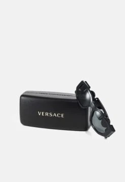 Versace Biggie UnisexOcchiali Da SoleBlack Uomo Occhiali Da Sole 1VE54K000-Q12 13 Versace Biggie UnisexOcchiali Da SoleBlack Uomo Occhiali Da Sole 1VE54K000-Q12 -Accessories 13dabcb2fb0c48b1a3aaa6cd99d30f0d