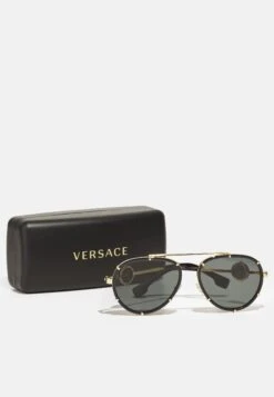 Versace Set UnisexOcchiali Da SoleBlack Donna Occhiali Da Sole 1VE54K01A-Q11 8 Versace Set UnisexOcchiali Da SoleBlack Donna Occhiali Da Sole 1VE54K01A-Q11 -Accessories 2cf073c8d90649aab9b340dc580c81c6