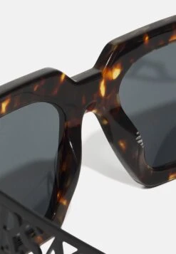 Versace Occhiali Da SoleHavana Donna Occhiali Da Sole 1VE51K033-O11 -Accessories 2ea9ff8e650d43e1baf62507ff6ce41a