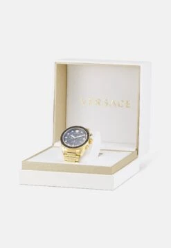 Greca DomeOrologioGold-Coloured/Black Uomo Orologi VEF52M04B-F11 9 Greca DomeOrologioGold-Coloured/Black Uomo Orologi VEF52M04B-F11 -Accessories 35e642d5f80e4c81ba14aa1f32f253b7