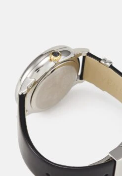 Medusa AlchemyOrologioSilver-Coloured Donna Orologi VEF51M058-D11 9 Medusa AlchemyOrologioSilver-Coloured Donna Orologi VEF51M058-D11 -Accessories 40c92f5441444b058a646cd7bb533da1