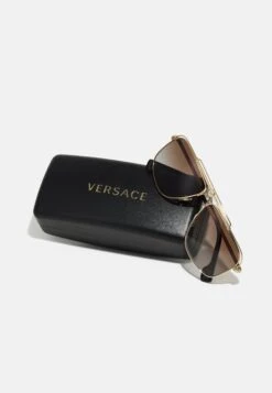 Versace UnisexOcchiali Da SoleGold-Coloured Uomo Occhiali Da Sole 1VE54K023-F11 -Accessories 45387970f3f74f03bd22a68dc8821418