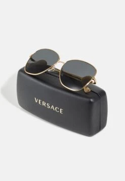 Versace Occhiali Da SoleGold-Coloured Donna Occhiali Da Sole 1VE51K03J-F11 6 Versace Occhiali Da SoleGold-Coloured Donna Occhiali Da Sole 1VE51K03J-F11 -Accessories 54fda5f8b3704cac9fe914dccaf827f3