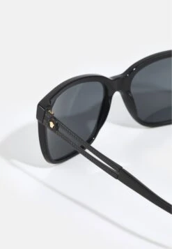 Versace UnisexOcchiali Da SoleBlack Uomo Occhiali Da Sole 1VE54K03G-Q11 -Accessories 5c6952285d85480da2f5116a20ab5224