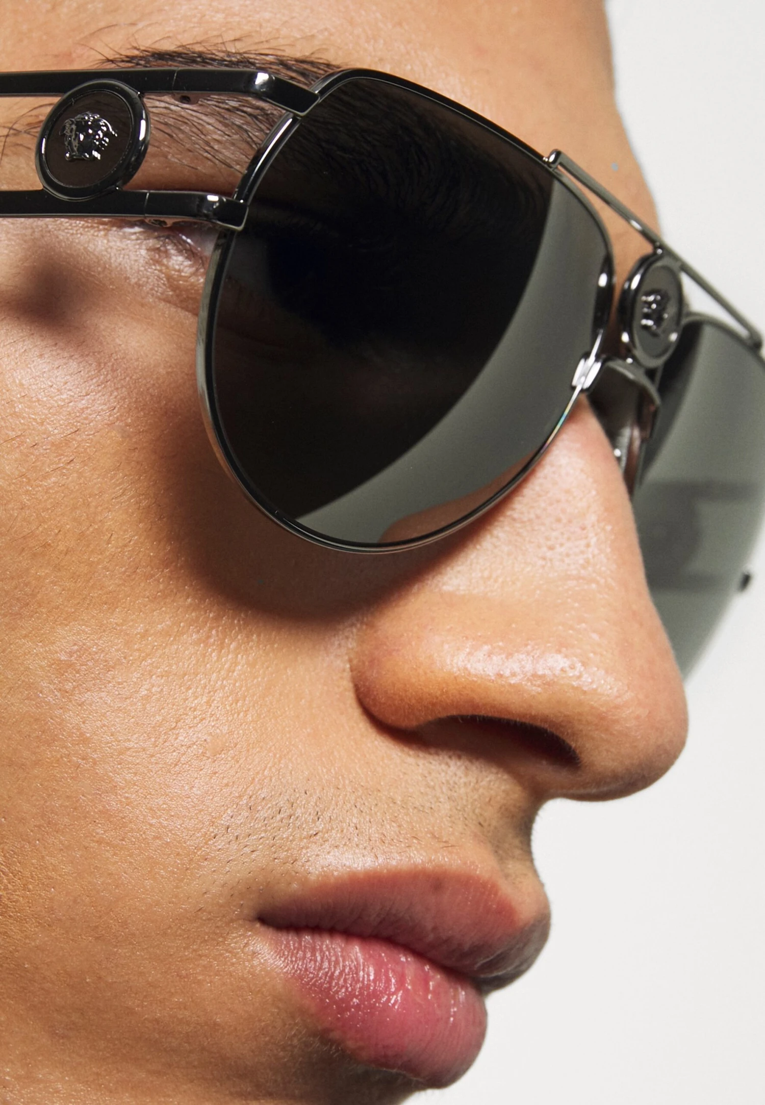 Versace UnisexOcchiali Da SoleGunmetal Uomo Occhiali Da Sole 1VE54K00Q-C11 3 Versace UnisexOcchiali Da SoleGunmetal Uomo Occhiali Da Sole 1VE54K00Q-C11 - immagine 3