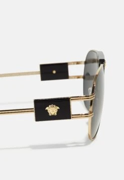 Versace UnisexOcchiali Da SoleGold Uomo Occhiali Da Sole 1VE54K02P-F11 -Accessories 71c654765f6c4bfbaee40a789e96b003