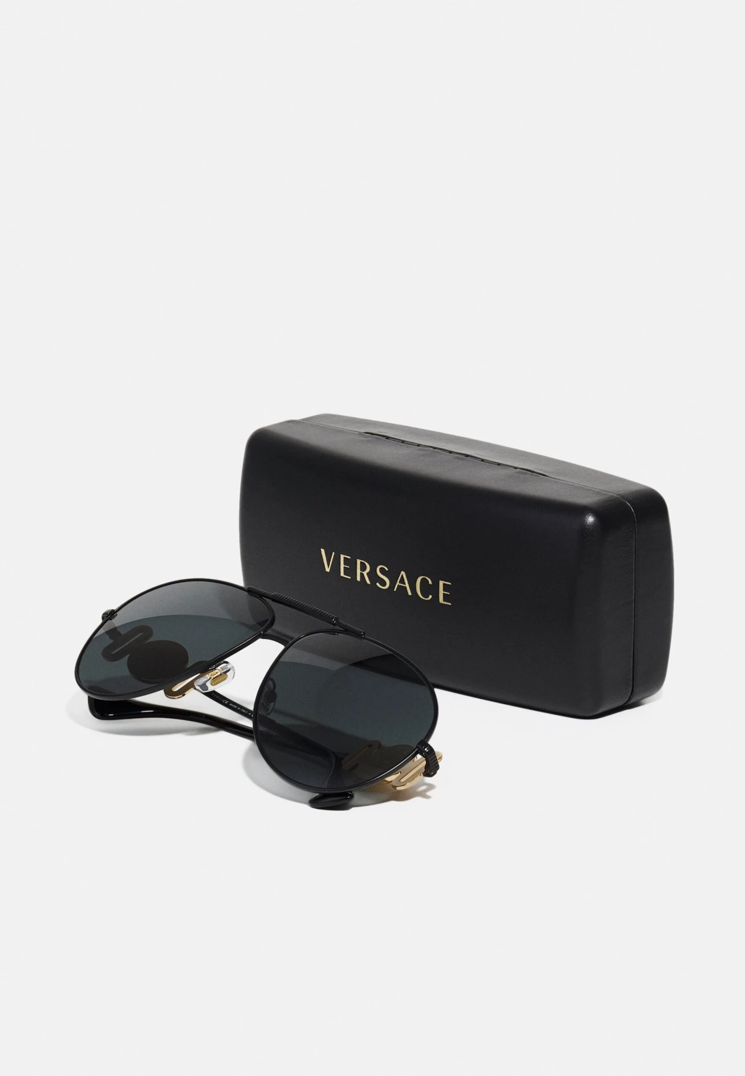 Versace UnisexOcchiali Da SoleMatte Black Donna Occhiali Da Sole 1VE54K028-Q11 4 Versace UnisexOcchiali Da SoleMatte Black Donna Occhiali Da Sole 1VE54K028-Q11 - immagine 4