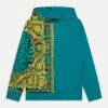 Versace Fashion Show Capsule Barocco Cocco UnisexFelpa Con CappuccioGlacier Green/Gold Bambini Pullover & Cardigan 1VE26K01J-M11