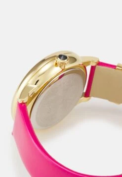 Medusa AlchemyOrologioGold-Coloured Donna Orologi VEF51M056-F11 9 Medusa AlchemyOrologioGold-Coloured Donna Orologi VEF51M056-F11 -Accessories 8d0dc69d633f473196ee29c8971a21ed