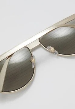 Versace Occhiali Da SoleGold-Coloured/Brown Donna Occhiali Da Sole 1VE54K005-F12 11 Versace Occhiali Da SoleGold-Coloured/Brown Donna Occhiali Da Sole 1VE54K005-F12 -Accessories 8d170101adf24b609776e262f850faa8