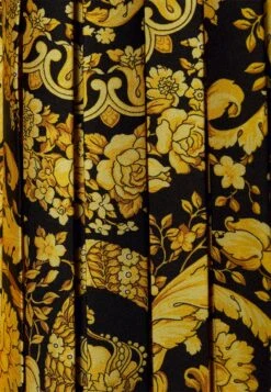 Versace Skirt Barocco KidsMinigonnaNero/Oro Bambini Gonne 1VE23E006-F11 5 Versace Skirt Barocco KidsMinigonnaNero/Oro Bambini Gonne 1VE23E006-F11 -Accessories 9c3406f02f9e430e8c83e167ab408fcc