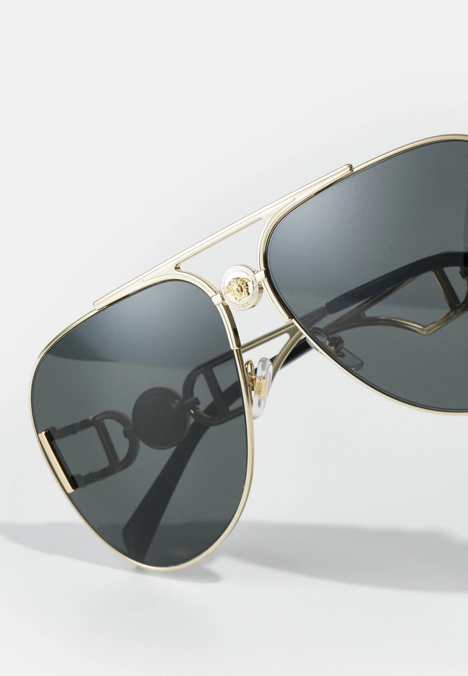 Versace UnisexOcchiali Da SoleGold-Coloured Uomo Occhiali Da Sole 1VE54K02I-F11 5 Versace UnisexOcchiali Da SoleGold-Coloured Uomo Occhiali Da Sole 1VE54K02I-F11 - immagine 5