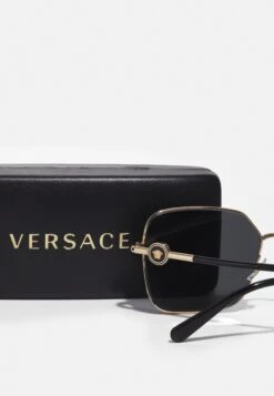 Versace Occhiali Da SoleMatte Gold-Coloured Donna Occhiali Da Sole 1VE51K023-F12 8 Versace Occhiali Da SoleMatte Gold-Coloured Donna Occhiali Da Sole 1VE51K023-F12 -Accessories c5d399769b2d444680b29afb86ea91ab