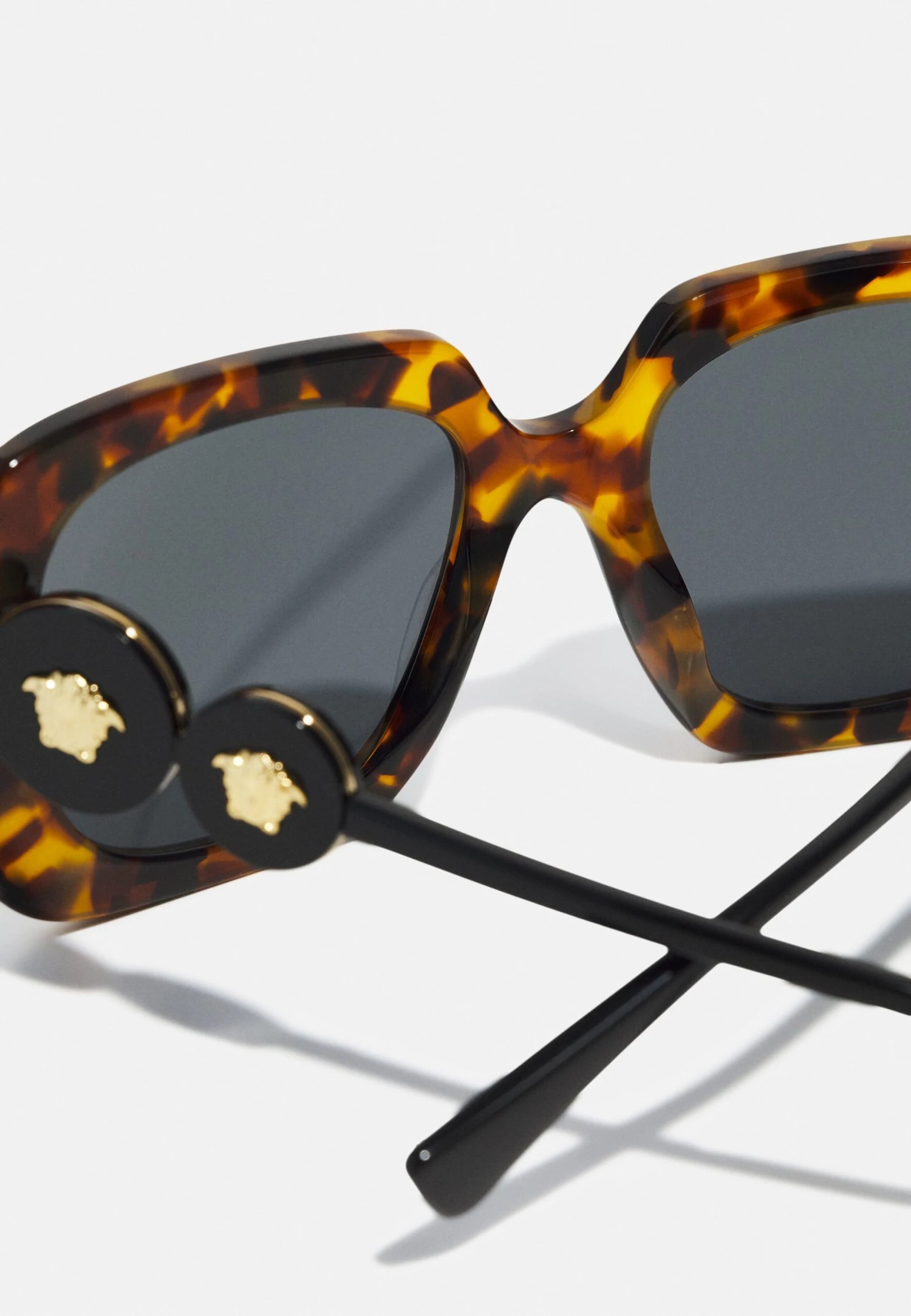 Versace Occhiali Da SoleLight Havana Donna Occhiali Da Sole 1VE51K036-O11 3 Versace Occhiali Da SoleLight Havana Donna Occhiali Da Sole 1VE51K036-O11 - immagine 3