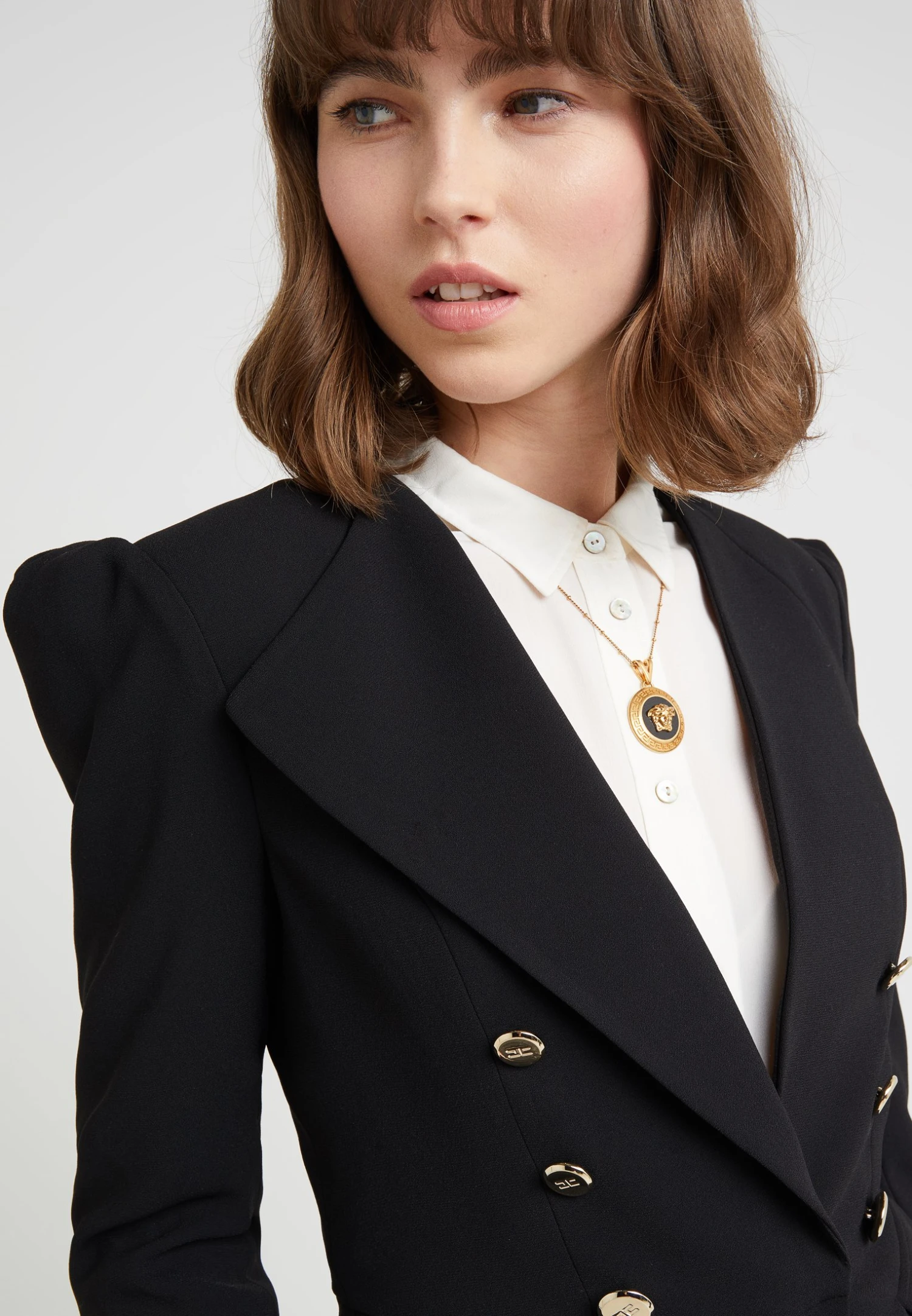 Versace CollanaCollanaNero/Oro Tribute Donna Gioielli 1VE51L00H-F12 3 Versace CollanaCollanaNero/Oro Tribute Donna Gioielli 1VE51L00H-F12 - immagine 3