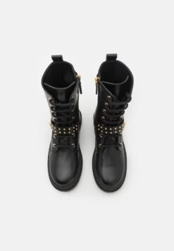 Versace Stivali Texani / BikerBlack/Gold Bambini Stivali 1VE13I00G-Q11 9 Versace Stivali Texani / BikerBlack/Gold Bambini Stivali 1VE13I00G-Q11 -Accessories d4eb0fd027df4f65826e826d13cb1451