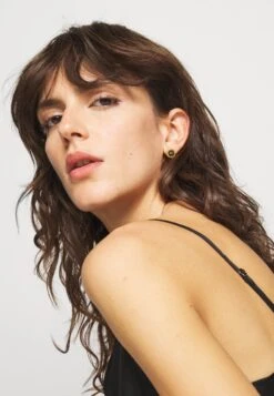 Versace Orecchini - Nero/Oro Tribute 7 Versace Orecchini - Nero/Oro Tribute -Accessories dccee28801f04a66a06d54afc66d3549