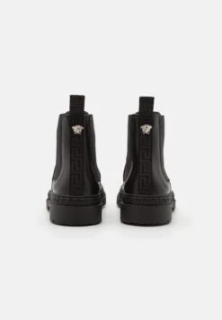 Versace Bootie Chelsea StivalettiBlack Palladium Bambini Stivali 1VE13I00E-Q11 8 Versace Bootie Chelsea StivalettiBlack Palladium Bambini Stivali 1VE13I00E-Q11 -Accessories e60603fa392f4077bfe7b12789c8b9c4