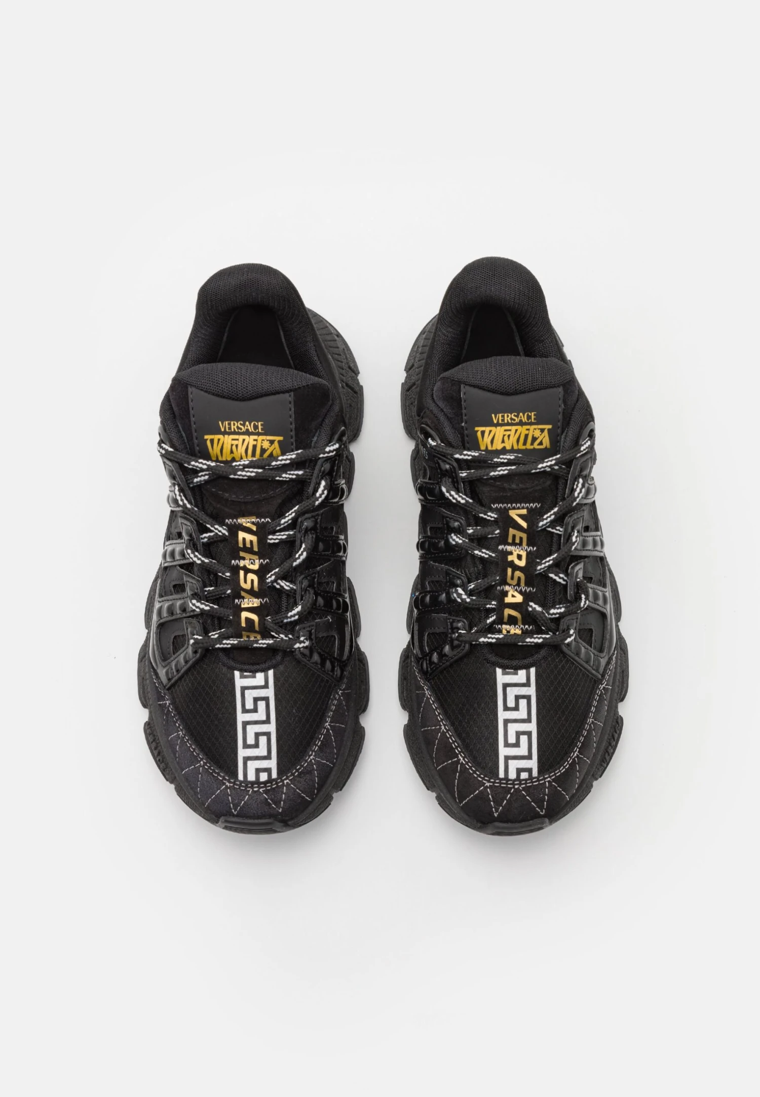 Versace Trigreca UnisexSneakers BasseNero/Oro Bambini Sneakers 1VE16D00Y-Q11 4 Versace Trigreca UnisexSneakers BasseNero/Oro Bambini Sneakers 1VE16D00Y-Q11 - immagine 4