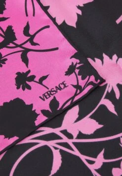 Versace Foulard Organic Floral SilhouetteFoulardBlack/Pink Donna Sciarpe 1VE51G02N-Q11 7 Versace Foulard Organic Floral SilhouetteFoulardBlack/Pink Donna Sciarpe 1VE51G02N-Q11 -Accessories f9ad2967e8c242788f830943f35859a7